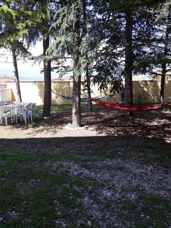 Villa Immersa Nel Verde LʼAquila Екстериор снимка